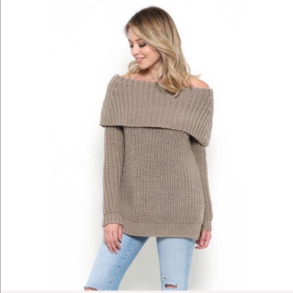 ♥️ Pretty Little Things Sweater - Picture 4 of 4